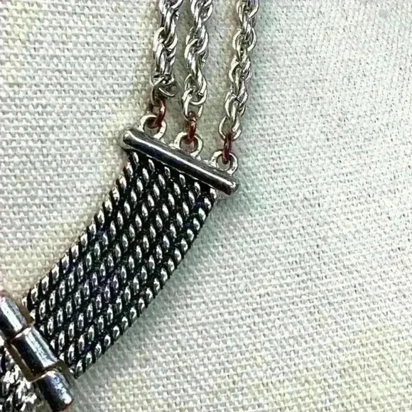 Vintage Silver Tone Necklace - Picture 4 of 5